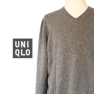 Uniqlo | Men’s Premium Lamb Wool Sweater – Grey Taupe (Size XL)